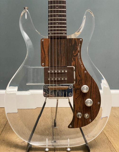 Ampeg Lucite Guitar, photo 3