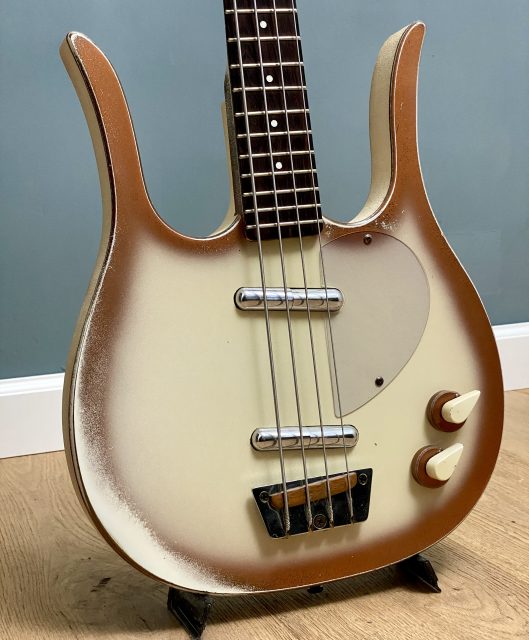 Danelectro Lyre Bass, photo 5