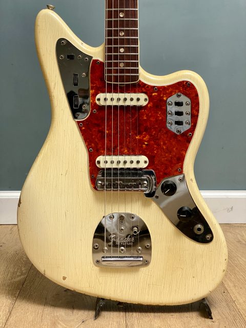 Fender Jaguar, photo 3
