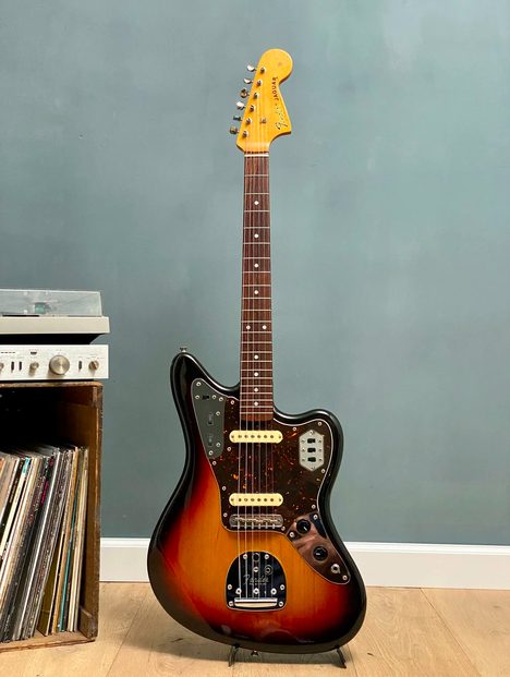 Fender Japan Jaguar 62 Ri 