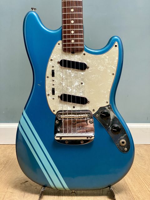 Fender Mustang, photo 3
