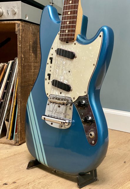 Fender Mustang, photo 4