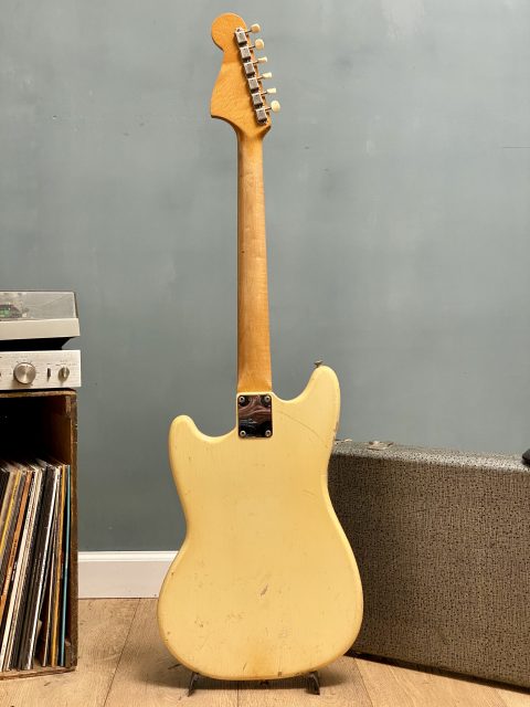 Fender Mustang, photo 2