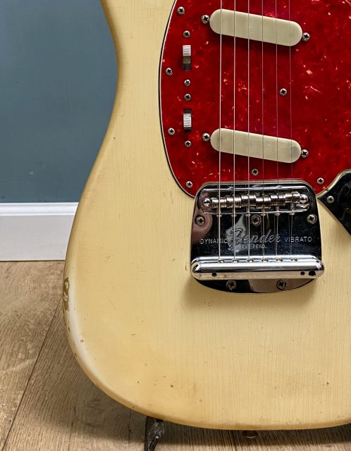 Fender Mustang, photo 9