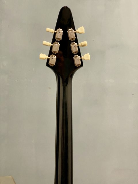 Gibson Flying V, photo 11