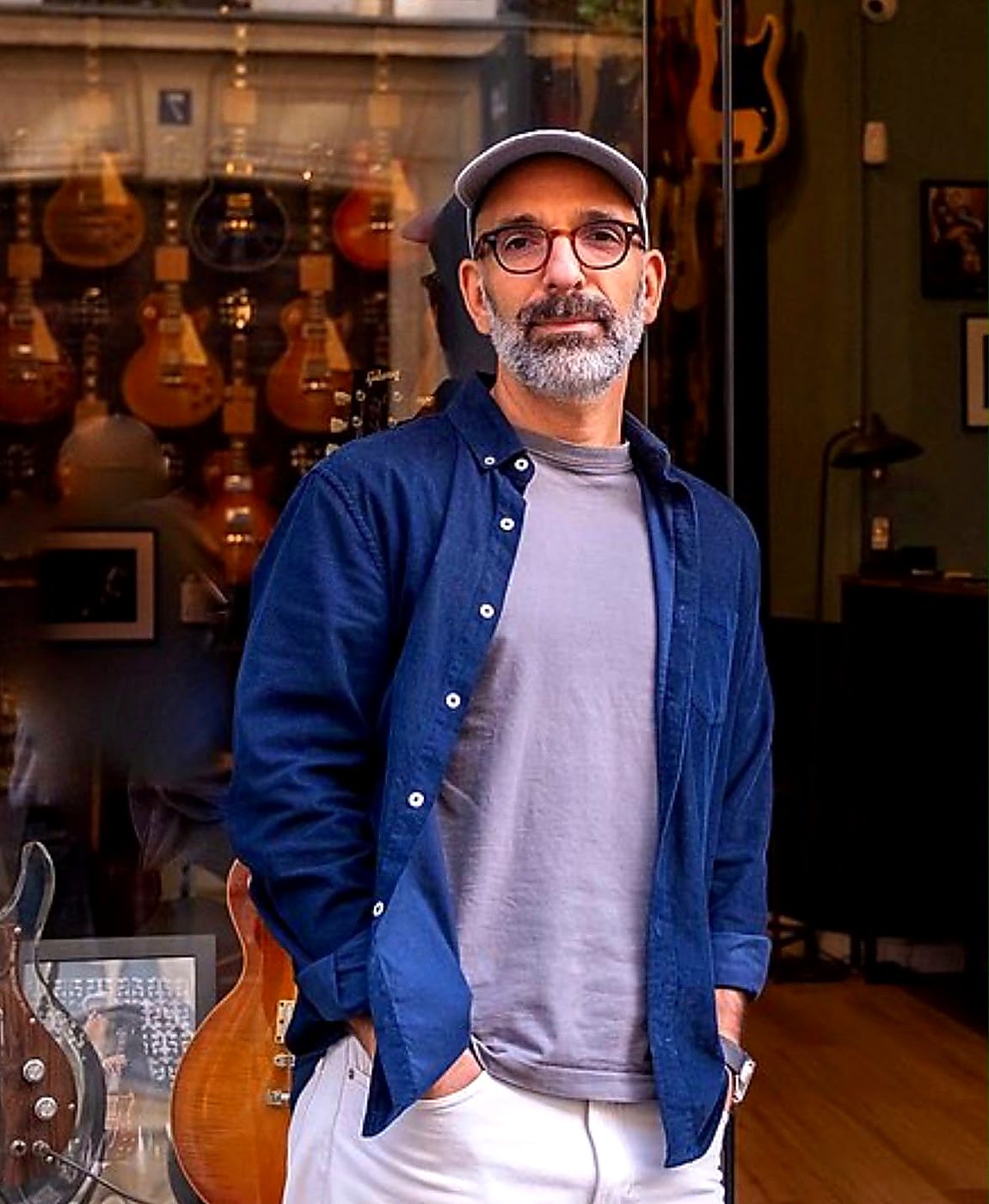 Julien, Woodstore