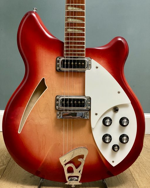 Rickenbacker 360, photo 3